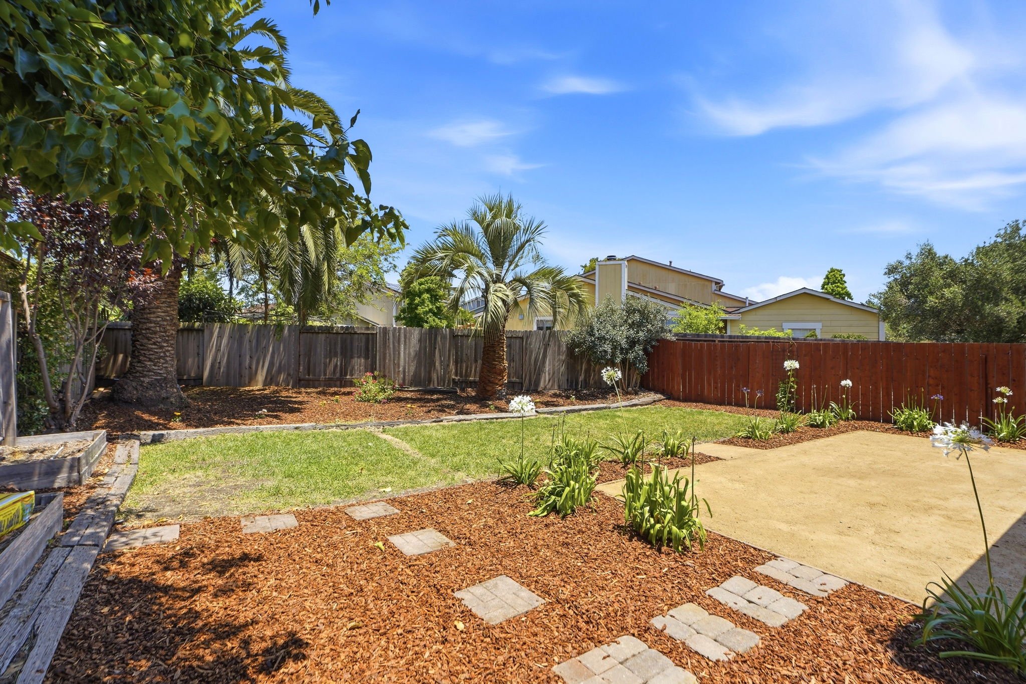The backyard of a single-family home in Petaluma managed by Bay Vista PM.